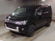 2017 Mitsubishi Delica D5