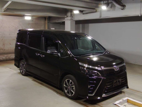 2020 Toyota Voxy ZRR80W[2]