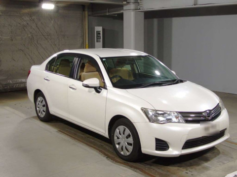 2012 Toyota Corolla Axio NZE161[2]