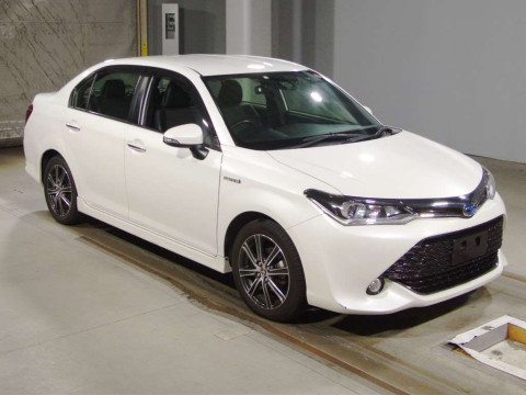 2016 Toyota Corolla Axio NKE165[2]