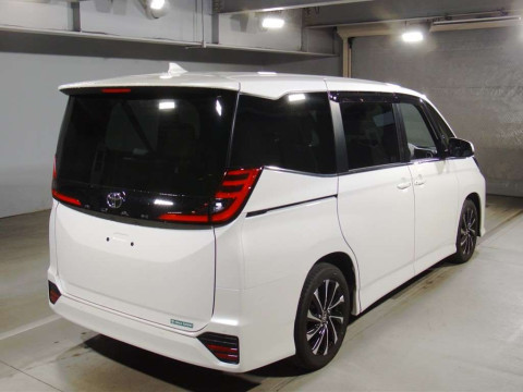 2024 Toyota Noah MZRA90W[1]