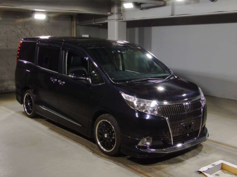 2015 Toyota Esquire ZRR80G[2]