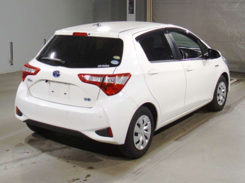 2019 Toyota Vitz NHP130[1]