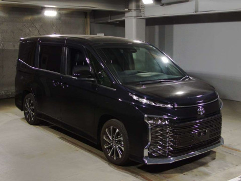 2022 Toyota Voxy MZRA90W[2]