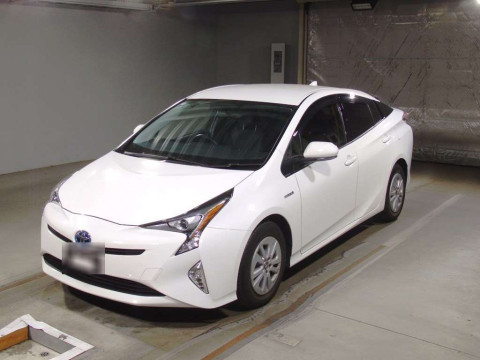 2016 Toyota Prius ZVW50[0]