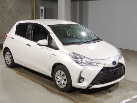 2019 Toyota Vitz NHP130[2]