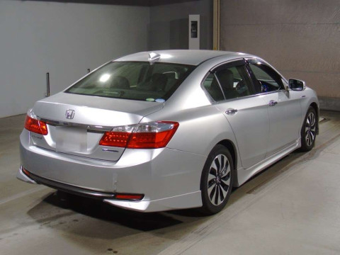 2014 Honda Accord Hybrid CR6[1]