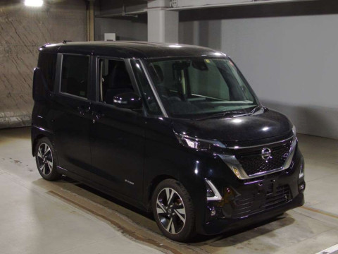 2022 Nissan Roox B44A[2]