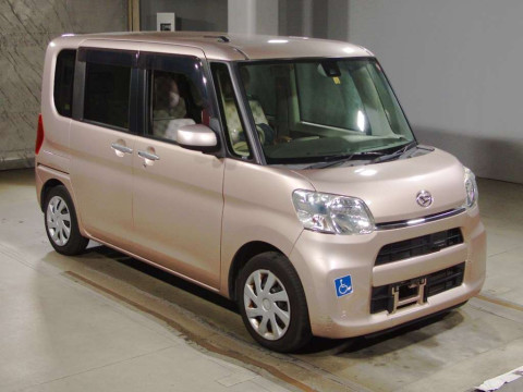 2015 Daihatsu Tanto LA600S[2]