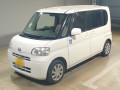 2011 Daihatsu Tanto