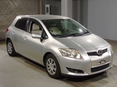 2008 Toyota Auris ZRE152H[2]