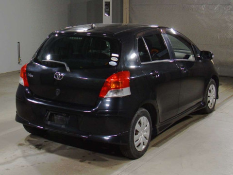 2008 Toyota Vitz SCP90[1]