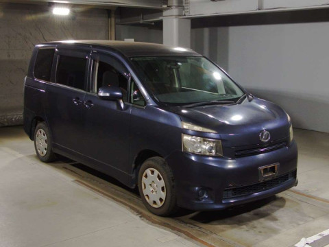 2008 Toyota Voxy ZRR70G[2]