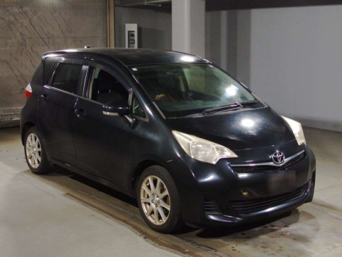 2012 Toyota Ractis NSP120[2]