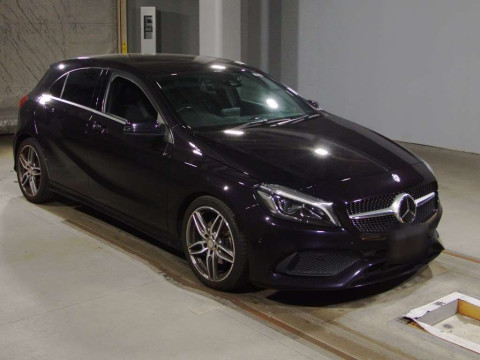 2015 Mercedes Benz A-Class 176042[2]