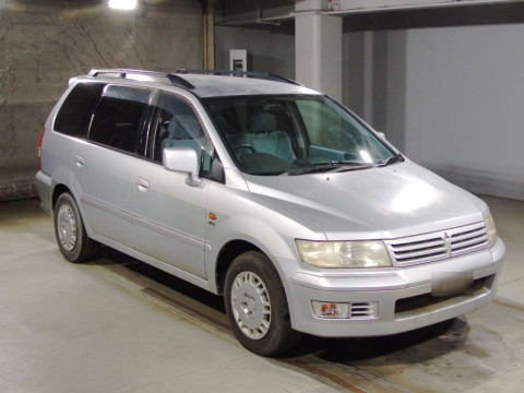 1999 Mitsubishi Chariot Grandis N84W[2]