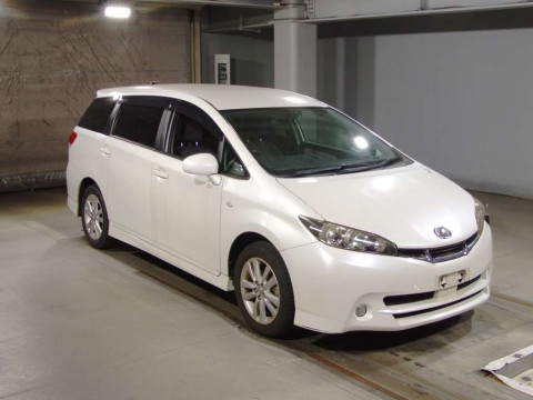 2010 Toyota Wish ZGE20W[2]