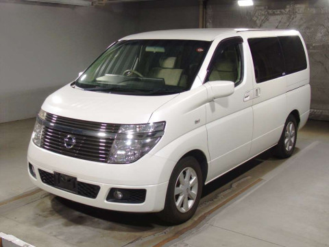 2004 Nissan Elgrand E51[0]