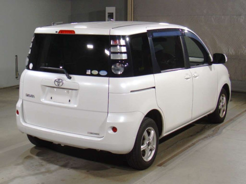 2009 Toyota Sienta NCP81G[1]