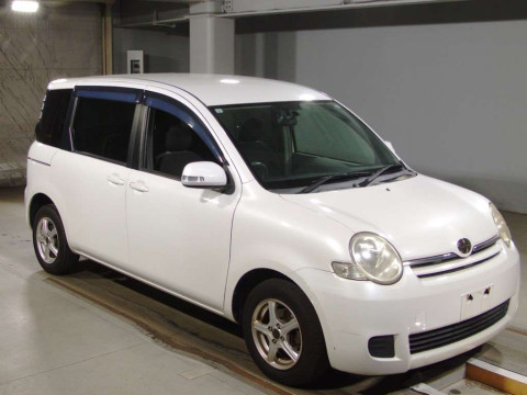 2009 Toyota Sienta NCP81G[2]