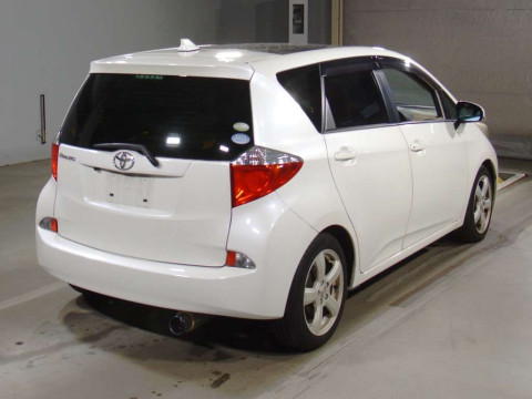 2011 Toyota Ractis NCP120[1]