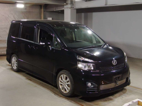 2010 Toyota Voxy ZRR70W[2]