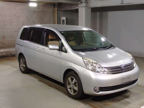 2006 Toyota Isis ANM10G[2]