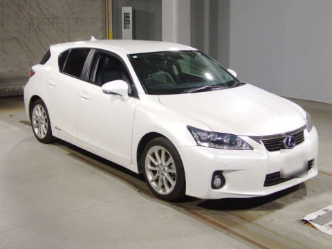 2012 Lexus CT ZWA10[2]