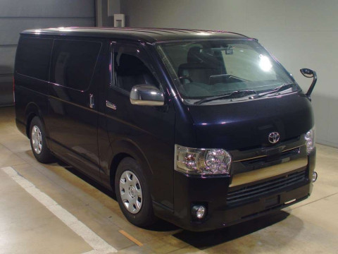 2019 Toyota Regiusace Van TRH200V[2]