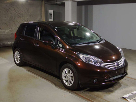 2015 Nissan Note E12[2]