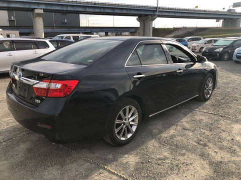 2014 Toyota Camry AVV50[1]