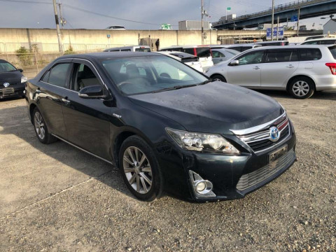 2014 Toyota Camry AVV50[2]