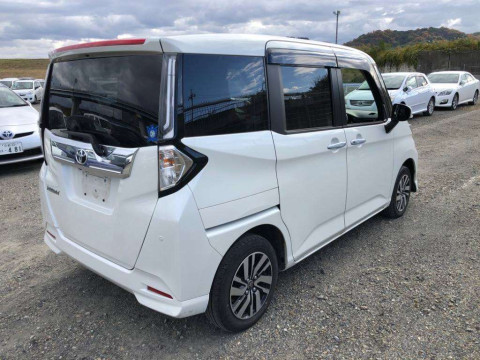 2022 Toyota Roomy M900A[1]