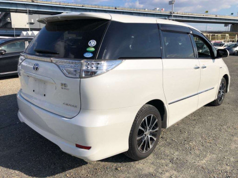 2013 Toyota Estima Hybrid AHR20W[1]