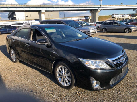 2014 Toyota Camry AVV50[2]