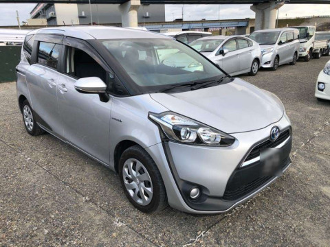 2015 Toyota Sienta NHP170G[2]