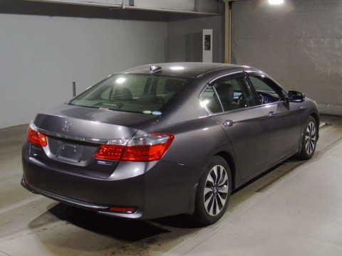 2013 Honda Accord Hybrid CR6[1]