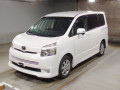 2008 Toyota Voxy