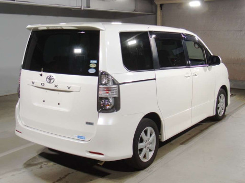 2008 Toyota Voxy ZRR70W[1]