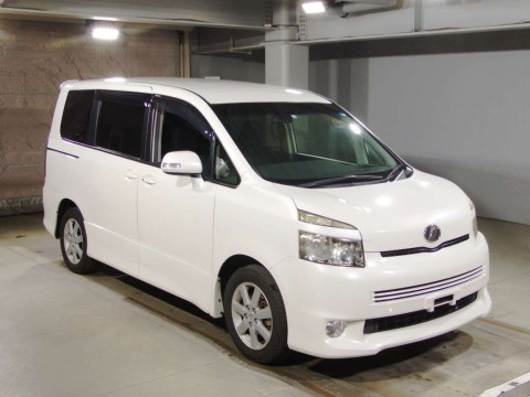 2008 Toyota Voxy ZRR70W[2]