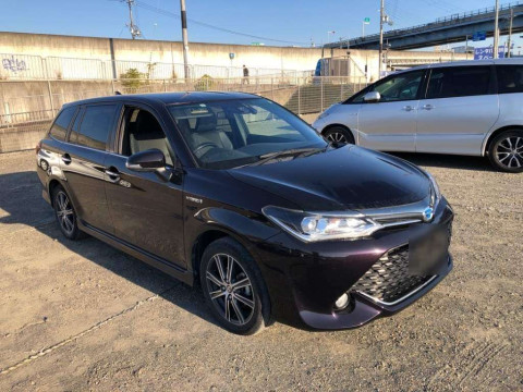 2017 Toyota Corolla Fielder NKE165G[2]