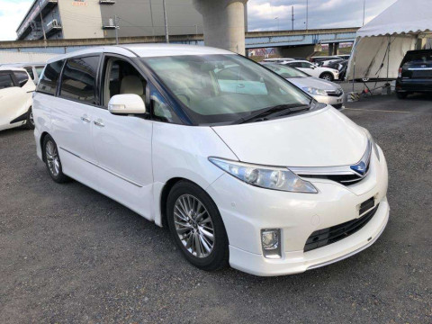 2011 Toyota Estima Hybrid AHR20W[2]