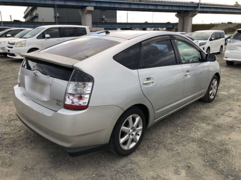 2005 Toyota Prius NHW20[1]