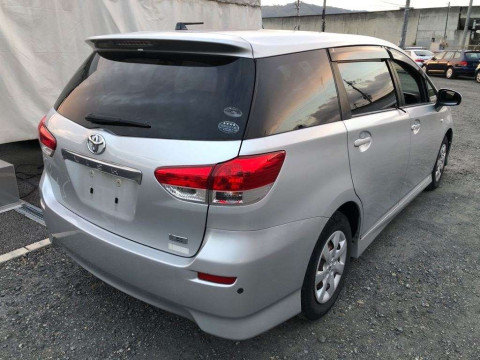 2010 Toyota Wish ZGE20G[1]