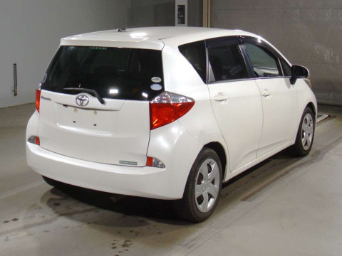 2011 Toyota Ractis NCP120[1]