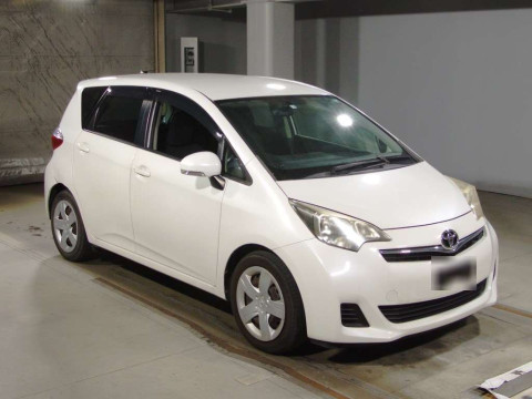 2011 Toyota Ractis NCP120[2]