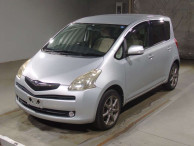 2005 Toyota Ractis