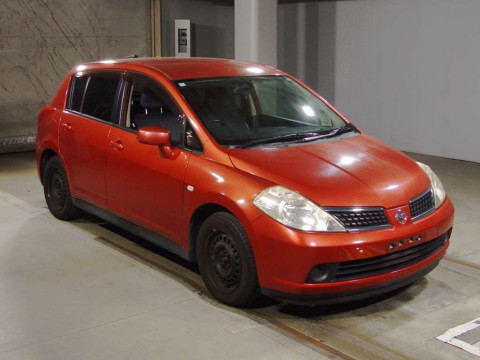 2005 Nissan Tiida C11[2]