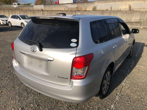 2011 Toyota Corolla Fielder NZE141G[1]