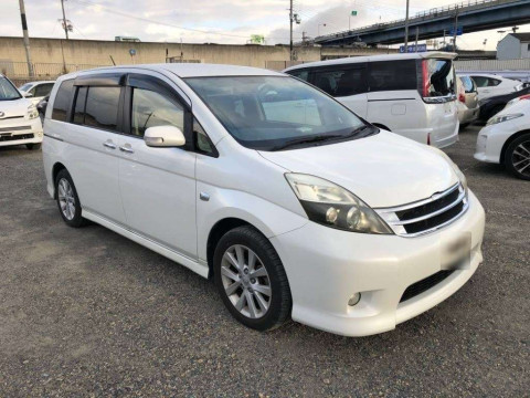 2011 Toyota Isis ZGM11W[2]